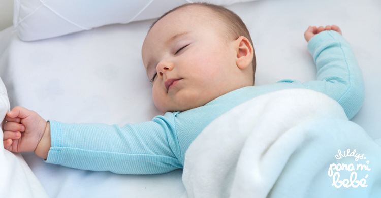 Reflejos del recién nacido: conoce los 5 más importantes: El reflejo tónico laberíntico del cuello y cabeza - Childy's Para mi bebé